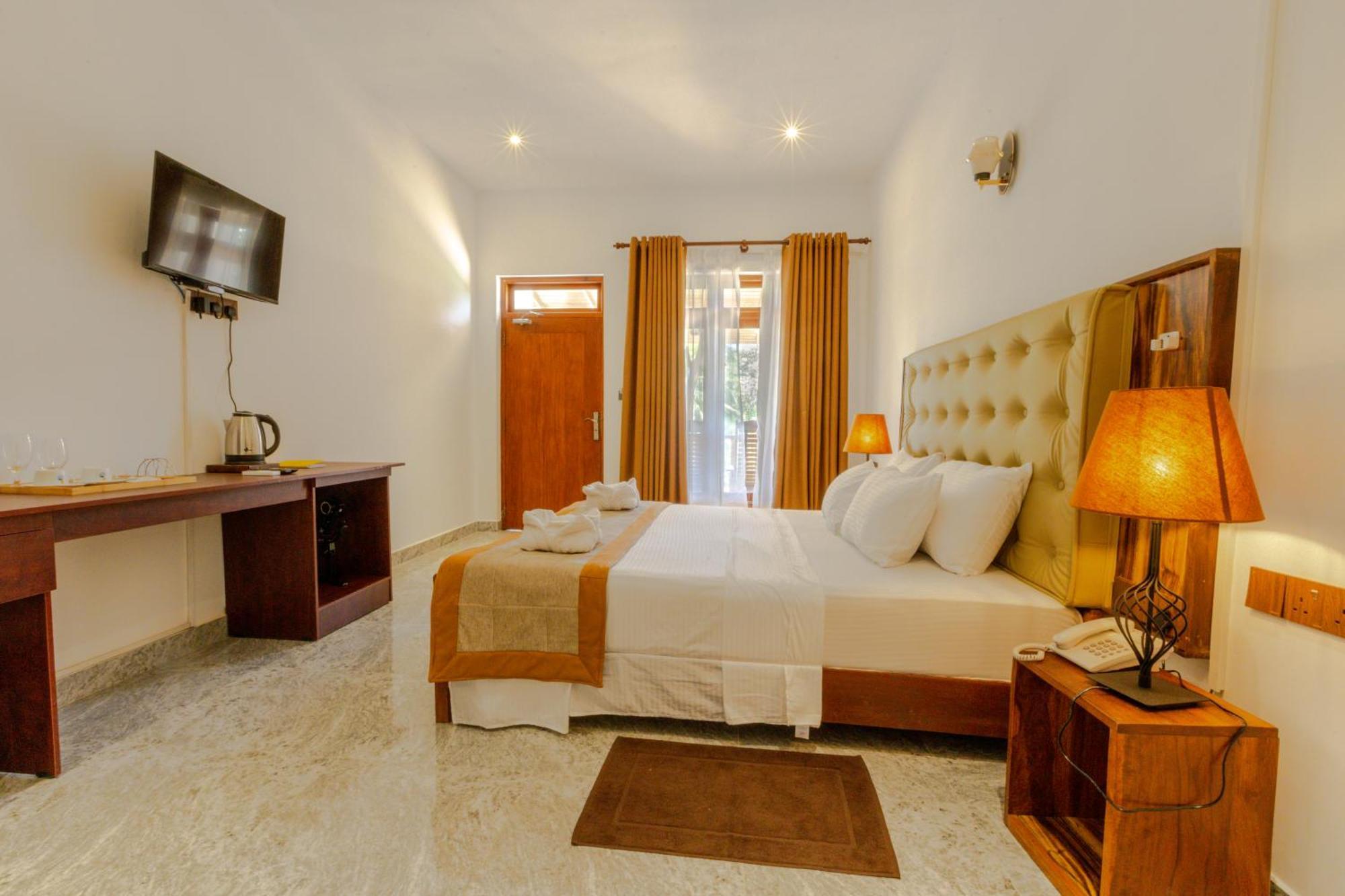 Elysia Sigiriya Hotel ดัมบูลลา ภายนอก รูปภาพ
