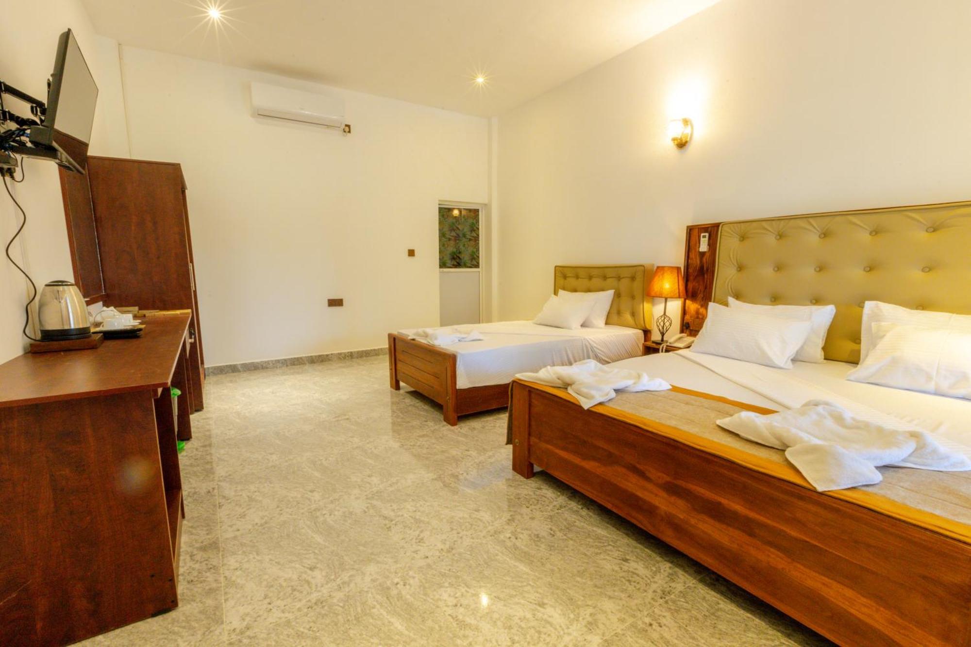 Elysia Sigiriya Hotel ดัมบูลลา ภายนอก รูปภาพ