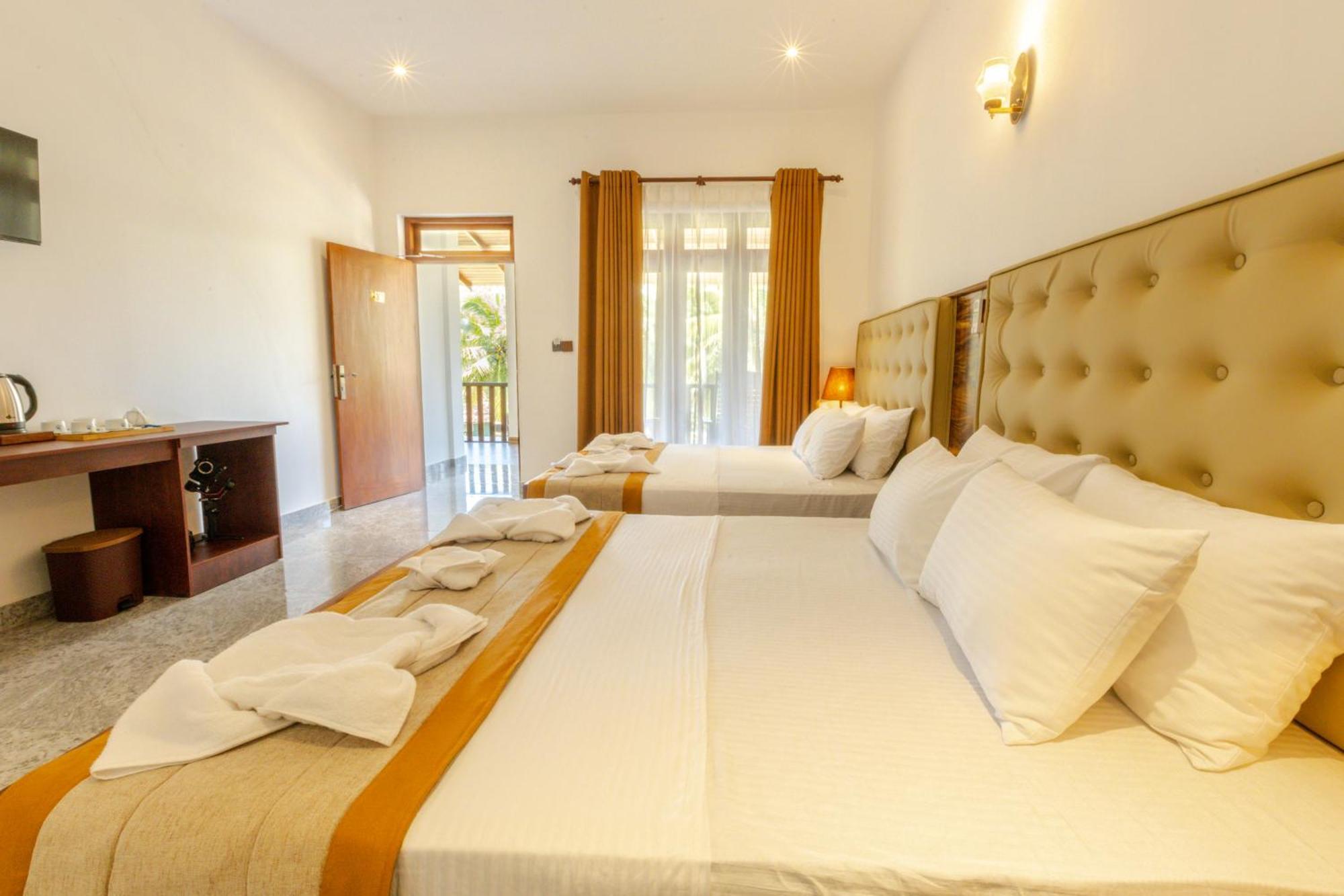 Elysia Sigiriya Hotel ดัมบูลลา ภายนอก รูปภาพ