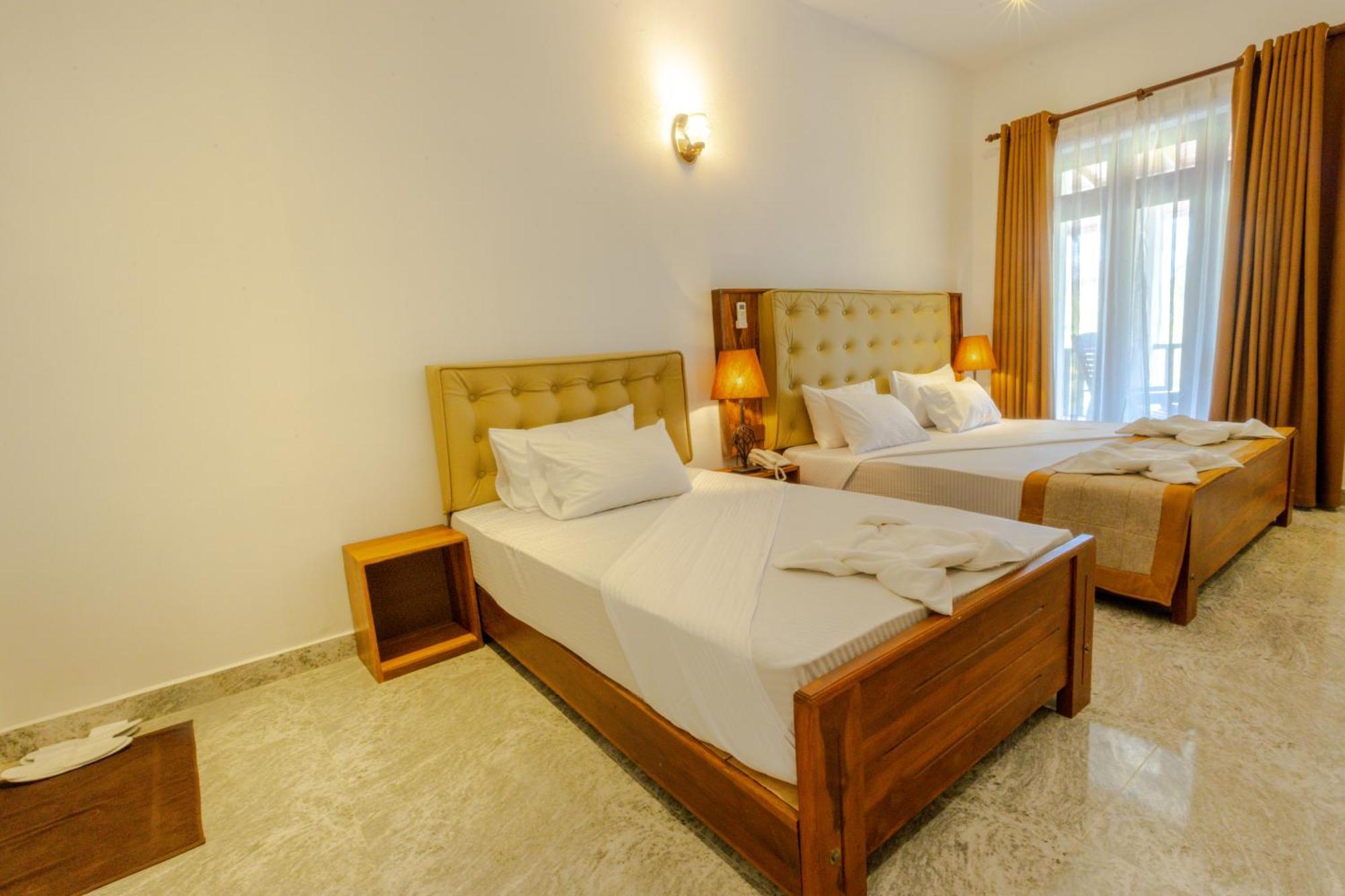 Elysia Sigiriya Hotel ดัมบูลลา ภายนอก รูปภาพ