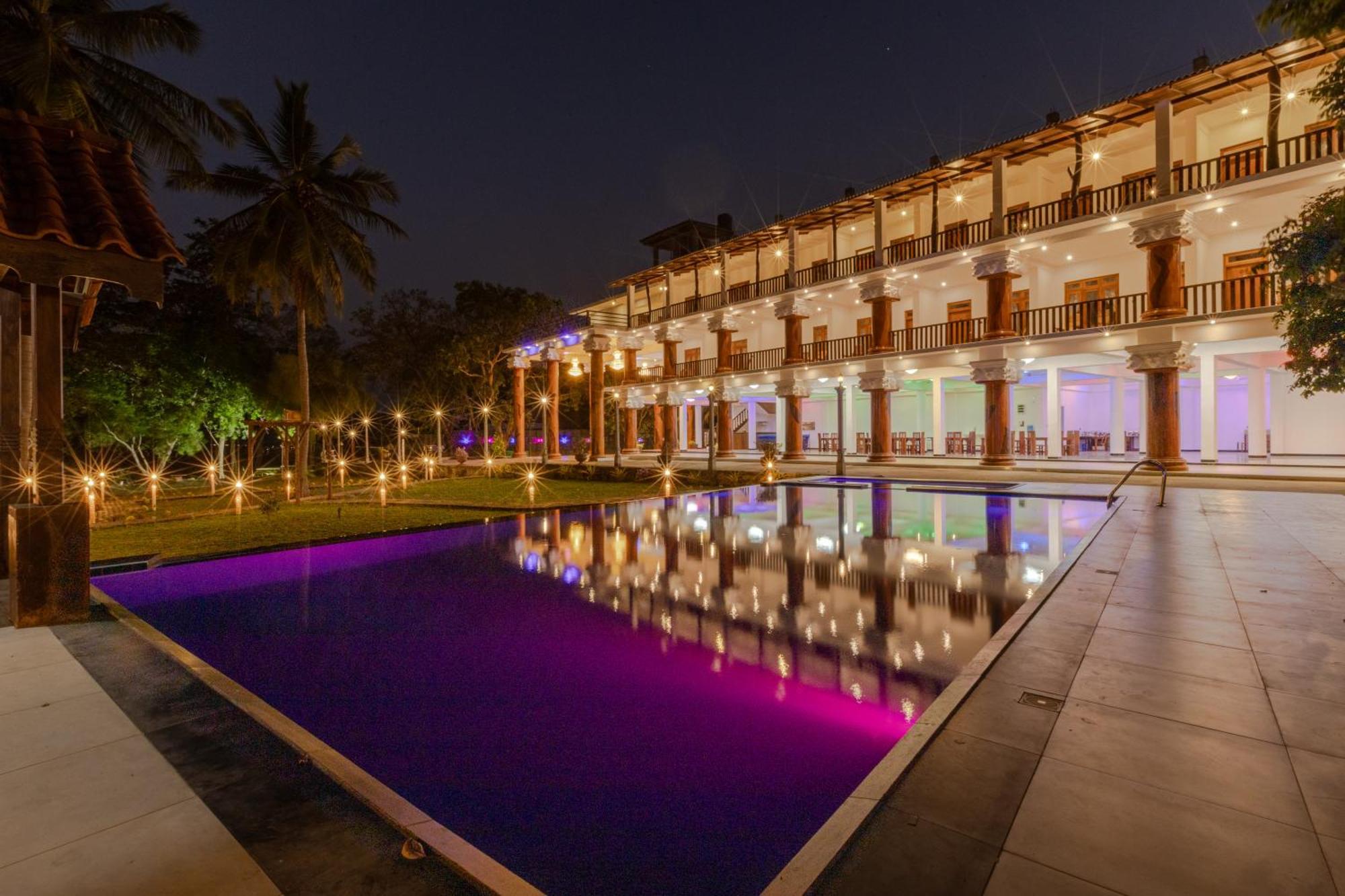 Elysia Sigiriya Hotel ดัมบูลลา ภายนอก รูปภาพ